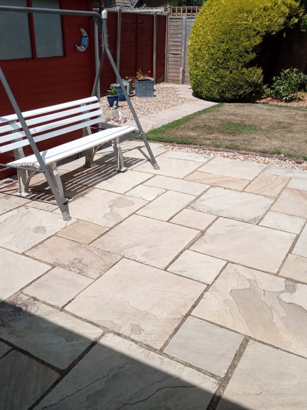  Sandstone looks like new 